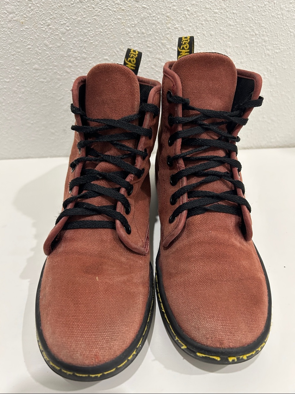 Dr. Doc Martens Shoreditch Maroon Canvas Lace Up Boots |Size 7 - Picture 3 of 10